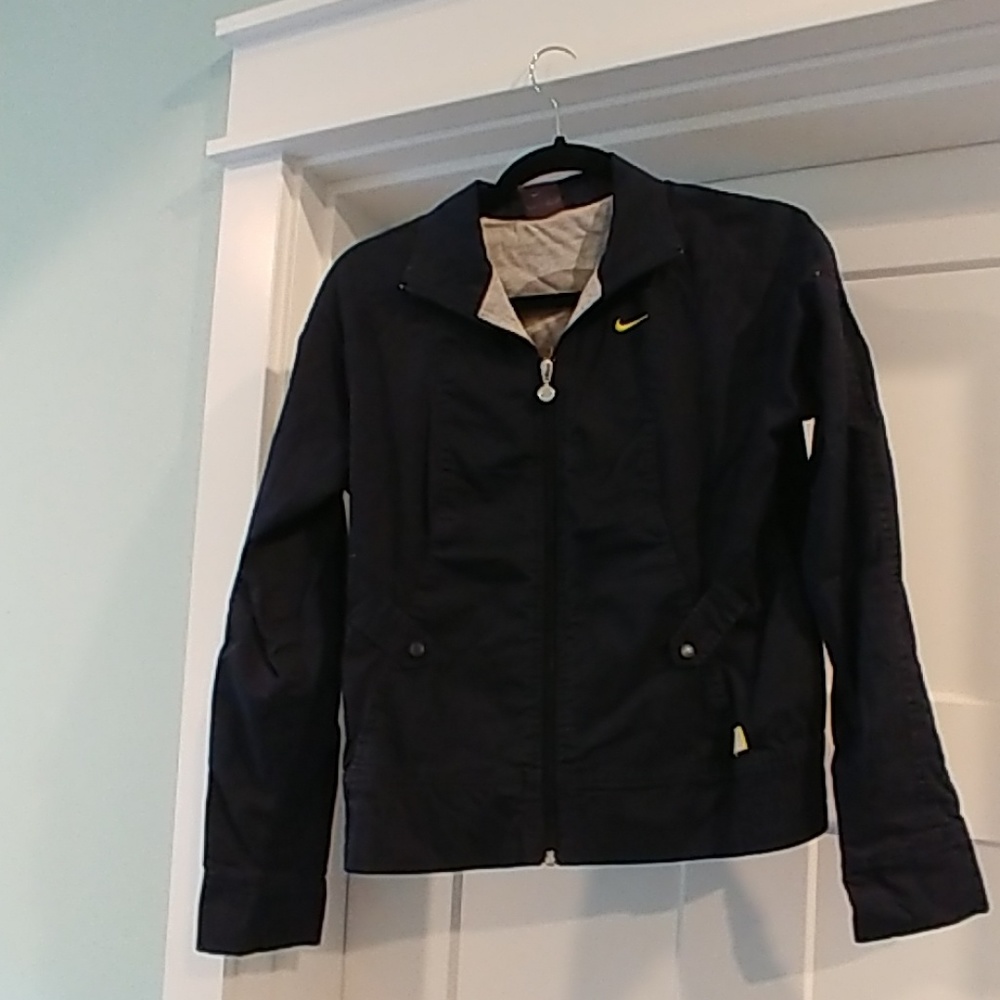 Nike jacket GUC